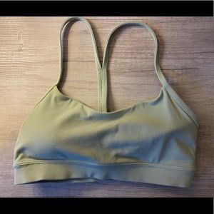 NWOT Lululemon Flow Y Bra Nulu